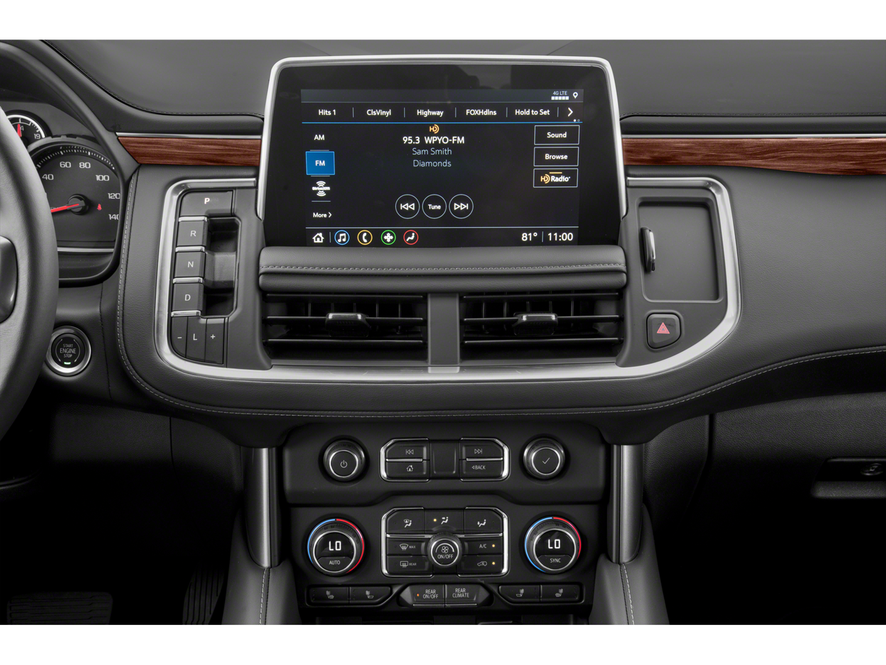 2024 Chevrolet Suburban 4WD 4dr LT