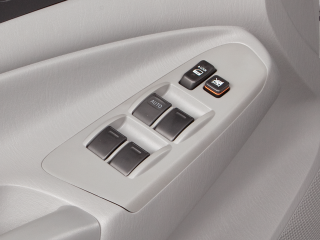 2010 Toyota Tacoma 4WD Double V6 MT (Natl)