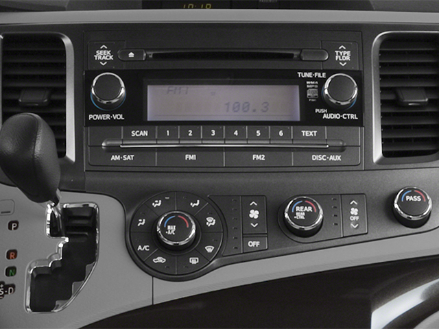 2014 Toyota Sienna 5dr 8-Pass Van V6 XLE FWD (Natl)