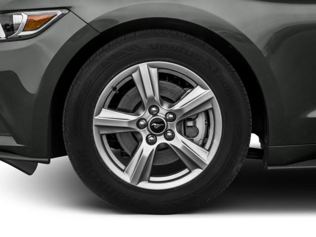 2016 Ford Mustang 2dr Fastback V6