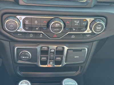 2022 Jeep Gladiator Overland 4x4