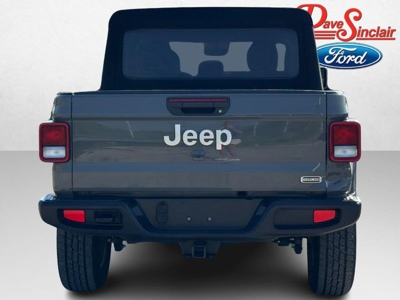 2022 Jeep Gladiator Overland 4x4