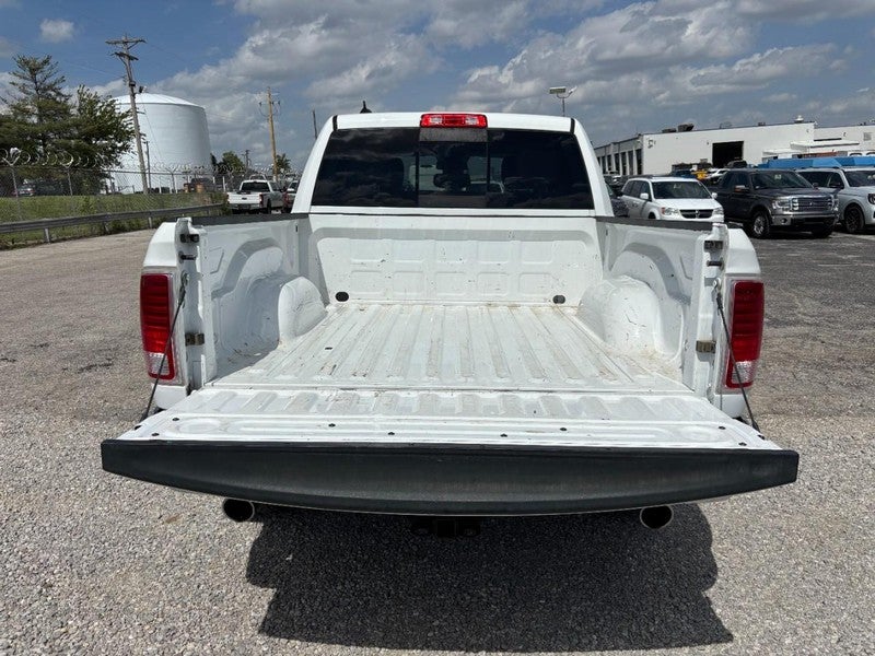 2016 RAM 1500 4WD Crew Cab 140.5" Laramie