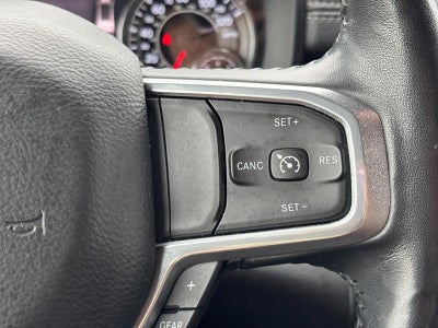 2020 RAM 1500 Laramie 4x4 Crew Cab 5'7" Box