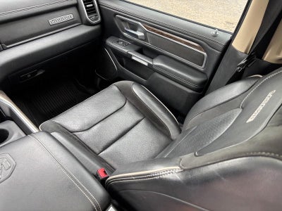 2020 RAM 1500 Laramie 4x4 Crew Cab 5'7" Box