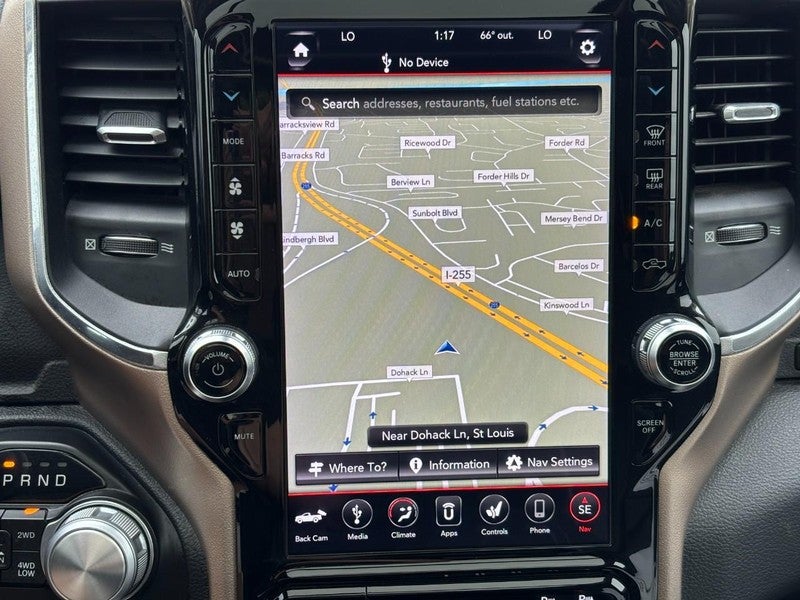 2020 RAM 1500 Laramie 4x4 Crew Cab 5'7" Box