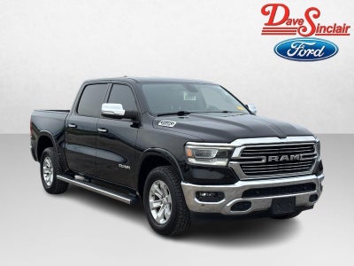 2020 RAM 1500 Laramie 4x4 Crew Cab 5'7" Box