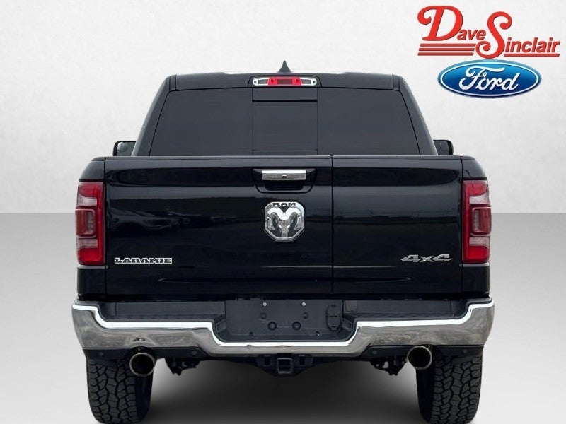 2020 RAM 1500 Laramie 4x4 Crew Cab 5'7" Box