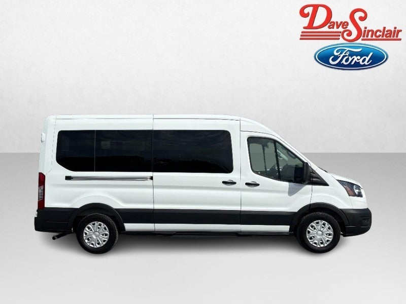 2025 Ford Transit Passenger Wagon T-350 148" Med Roof XL RWD