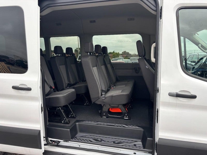 2025 Ford Transit Passenger Wagon T-350 148" Med Roof XL RWD