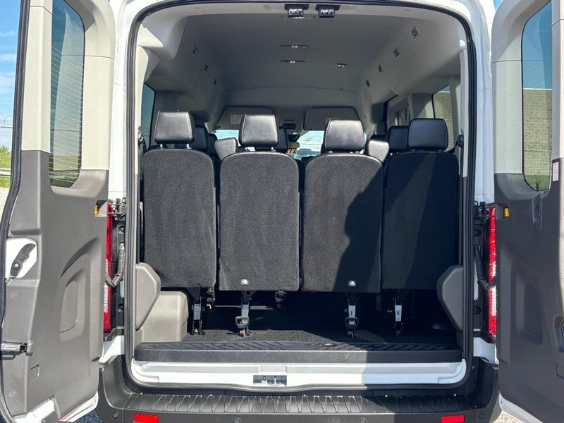2025 Ford Transit Passenger Wagon T-350 148" Med Roof XL RWD