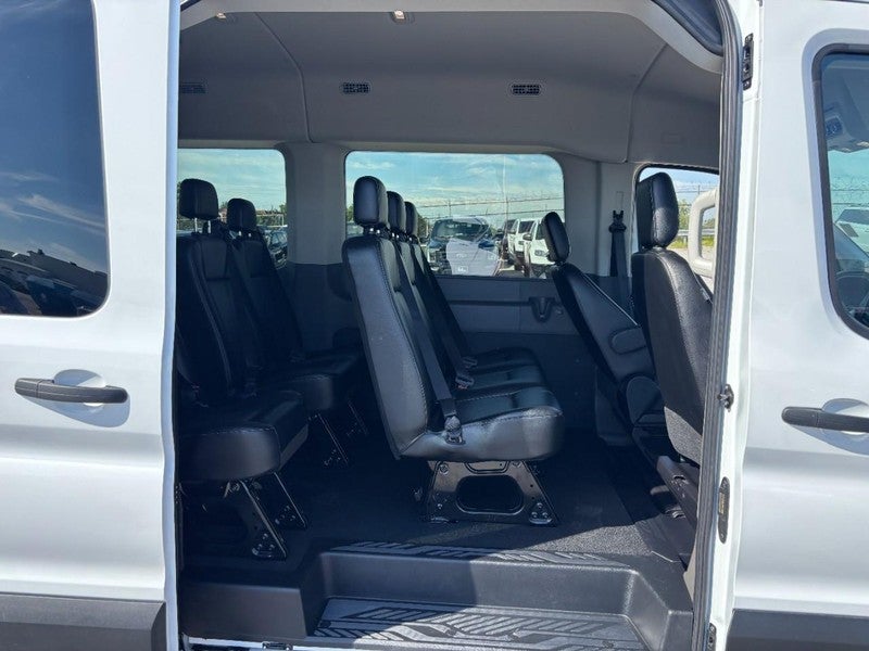 2025 Ford Transit Passenger Wagon T-350 148" Med Roof XL RWD