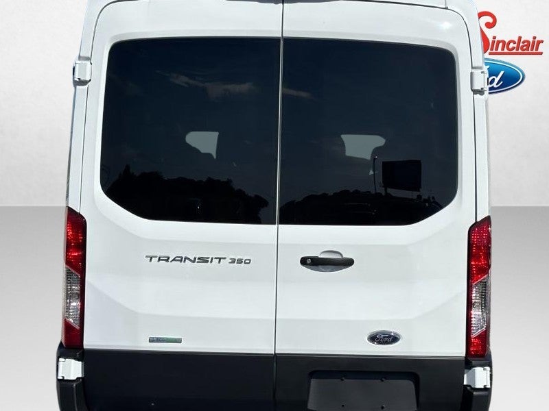 2025 Ford Transit Passenger Wagon T-350 148" Med Roof XL RWD