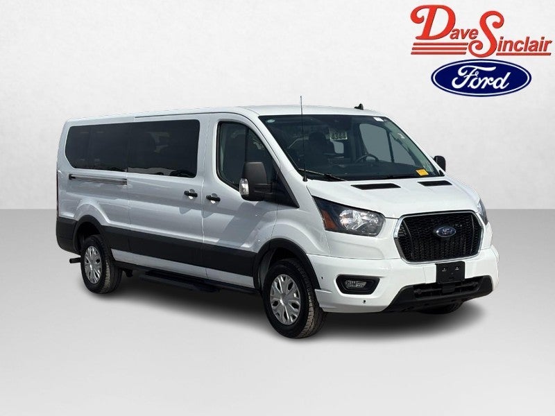 2025 Ford Transit Passenger Wagon T-350 148" Low Roof XLT RWD
