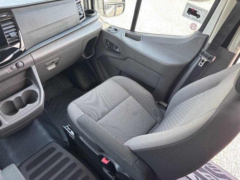 2025 Ford Transit Passenger Wagon T-350 148" Med Roof XLT AWD
