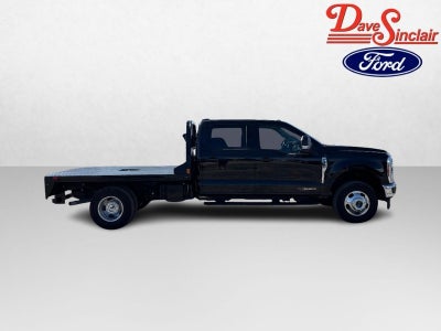 2025 Ford Super Duty F-350 DRW LARIAT 4WD Crew Cab 179" WB 60" CA