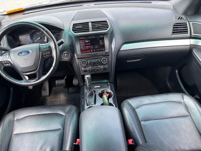 2016 Ford Explorer FWD 4dr XLT