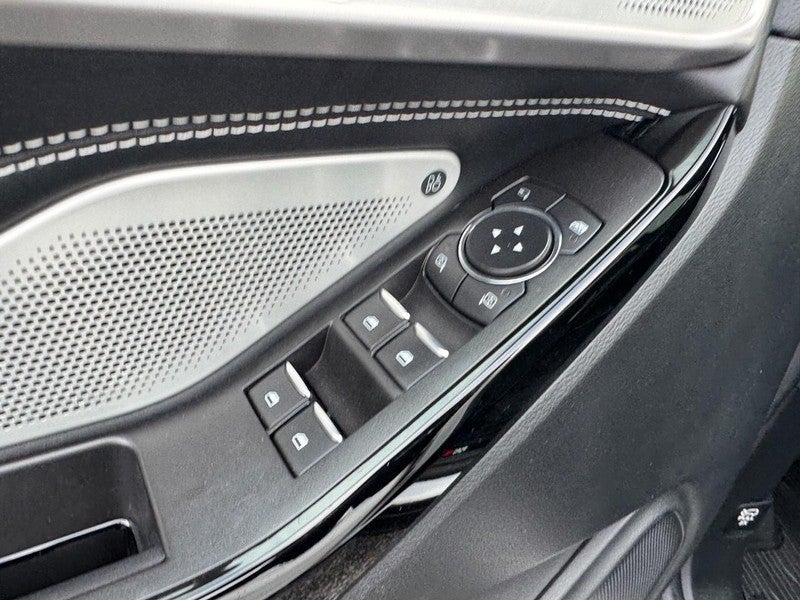 2022 Ford Explorer ST 4WD