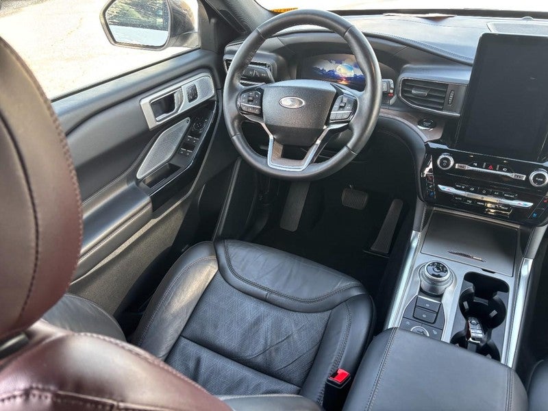 2022 Ford Explorer Platinum 4WD