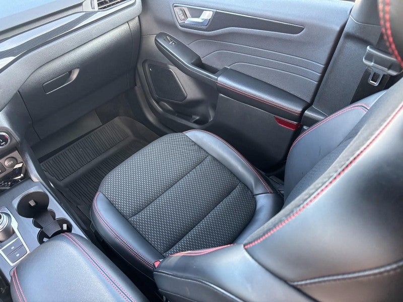 2025 Ford Escape ST-Line FWD