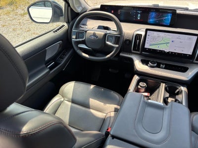 2025 Ford Expedition Max Active 4x4