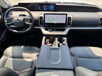 2025 Ford Expedition Max Active 4x4