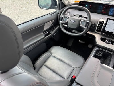 2025 Ford Expedition Max Active 4x4