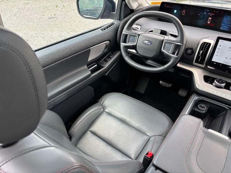 2025 Ford Expedition Max Active 4x4