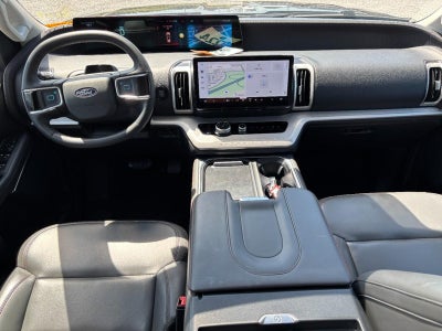 2025 Ford Expedition Active 4x4
