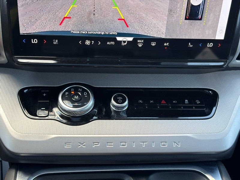 2025 Ford Expedition Active 4x4