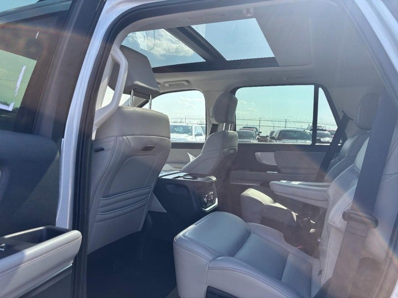 2025 Ford Expedition Active 4x4