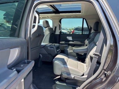 2025 Ford Expedition Active 4x4