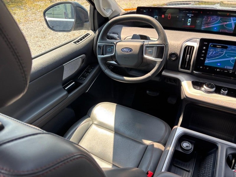 2025 Ford Expedition Active 4x4