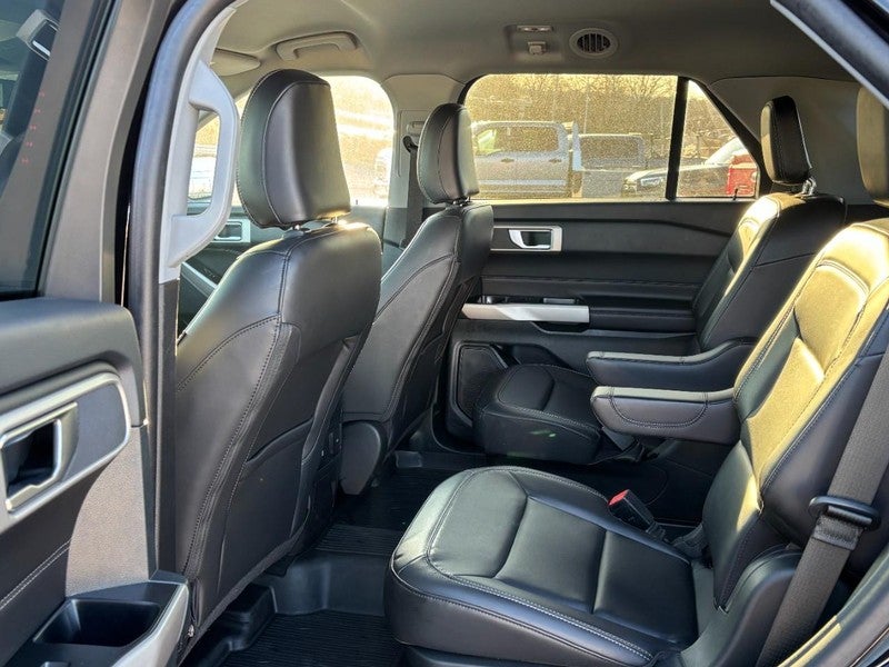 2023 Ford Explorer XLT 4WD