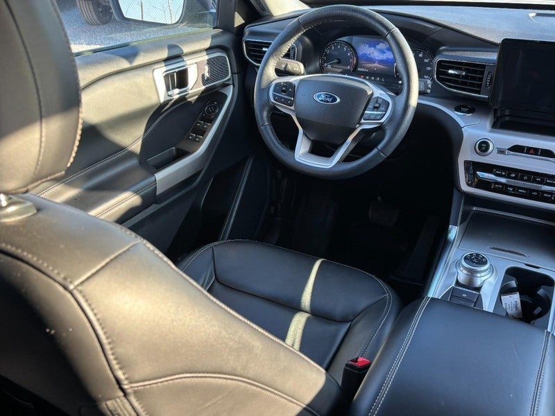 2023 Ford Explorer XLT 4WD