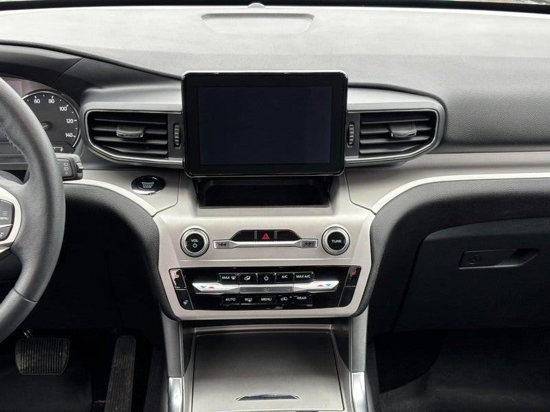 2023 Ford Explorer XLT 4WD