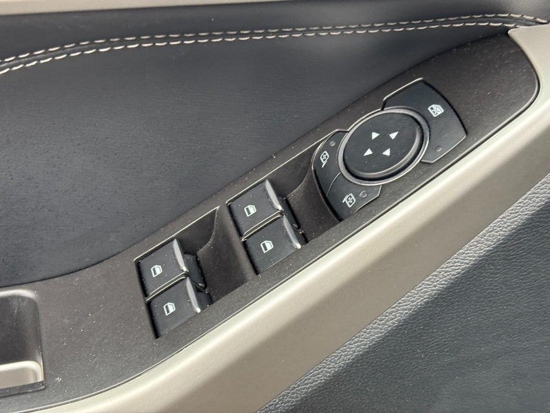 2023 Ford Explorer XLT 4WD