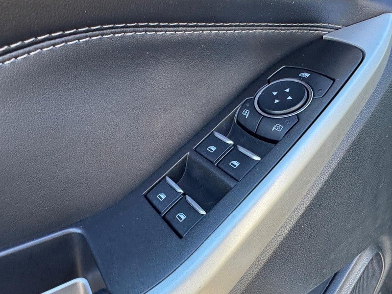 2023 Ford Explorer XLT 4WD