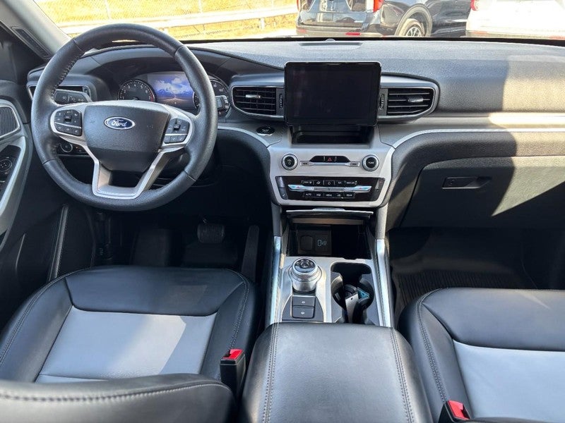 2023 Ford Explorer XLT 4WD