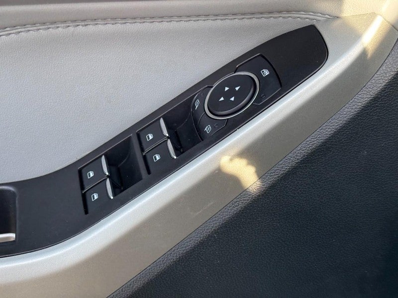 2023 Ford Explorer XLT 4WD