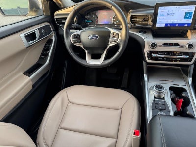 2023 Ford Explorer XLT 4WD