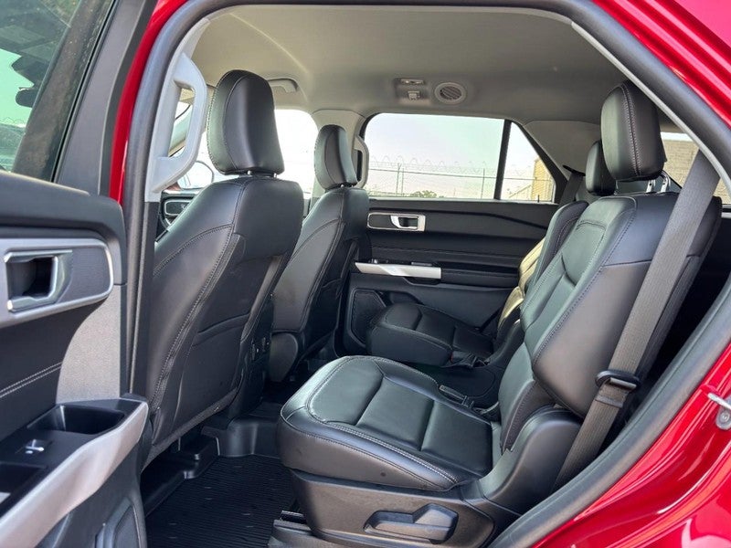 2023 Ford Explorer XLT 4WD