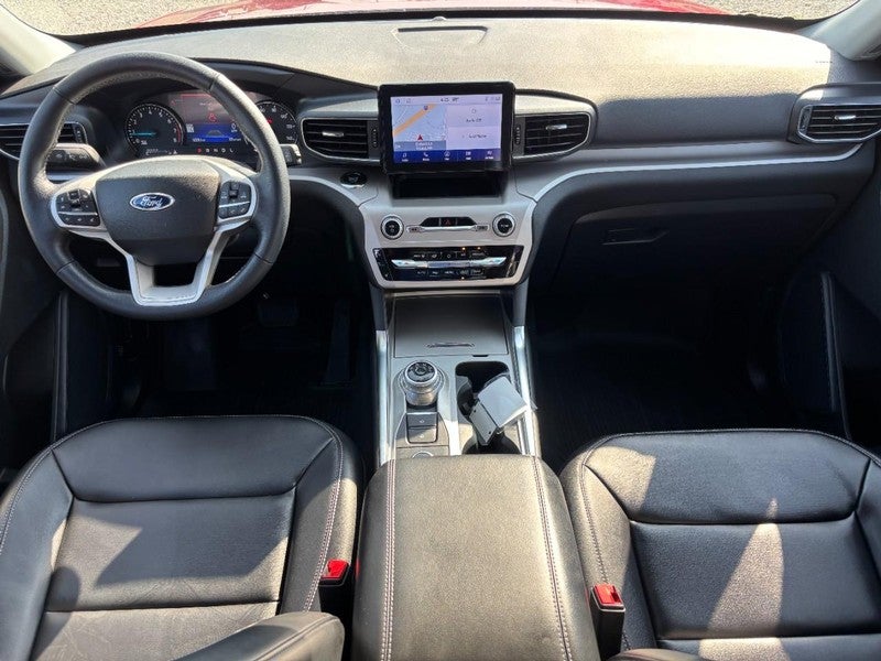 2023 Ford Explorer XLT 4WD
