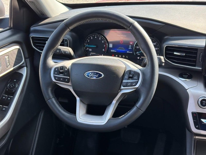 2023 Ford Explorer XLT 4WD