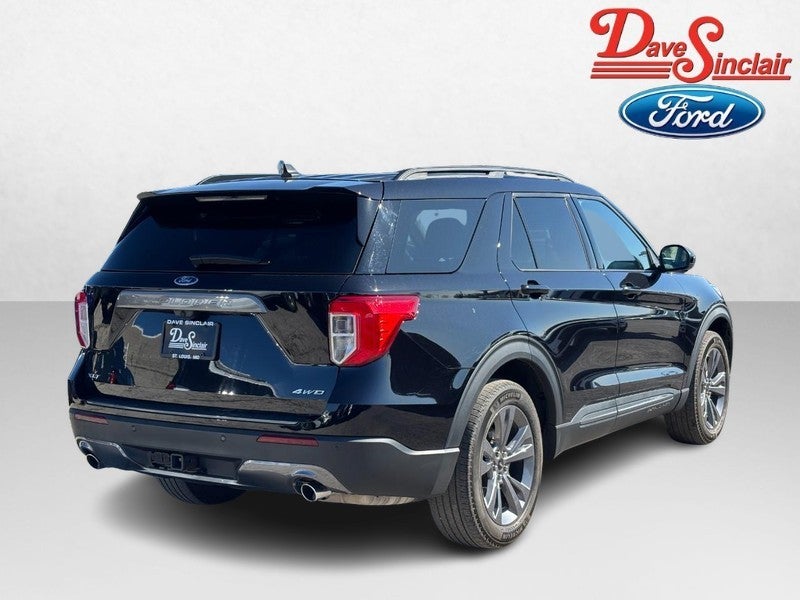 2023 Ford Explorer XLT 4WD