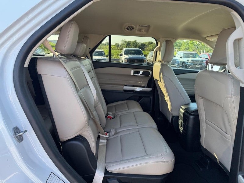 2024 Ford Explorer XLT 4WD