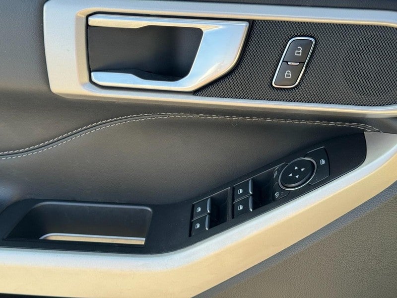 2023 Ford Explorer XLT 4WD