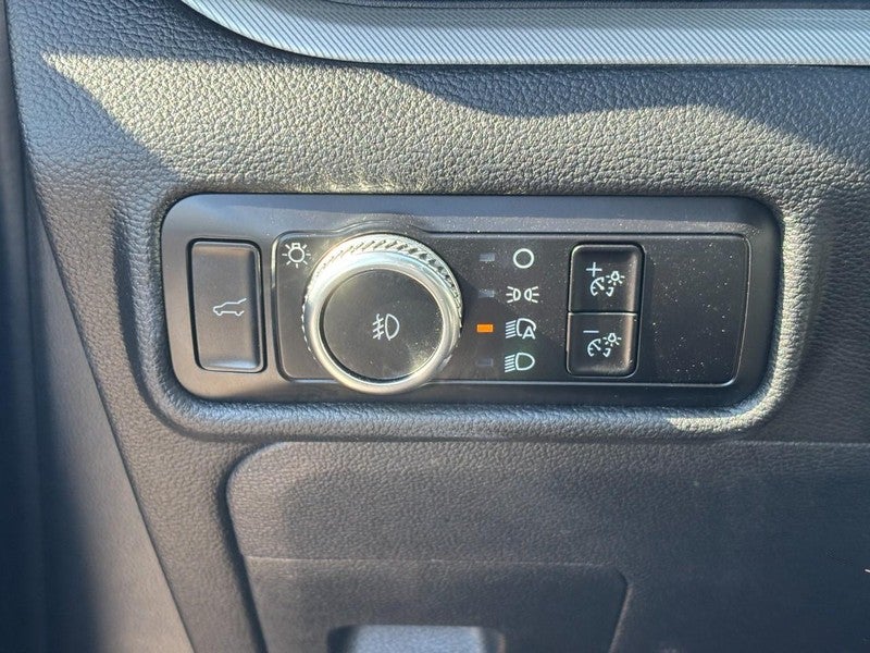 2023 Ford Explorer XLT 4WD