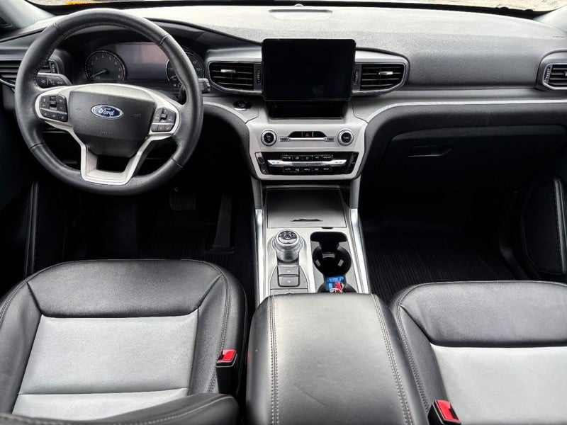 2023 Ford Explorer XLT 4WD