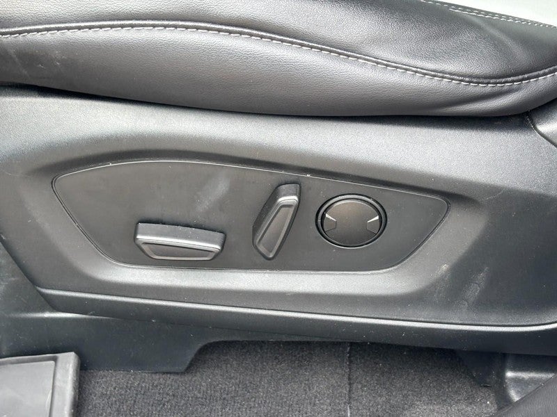 2023 Ford Explorer XLT 4WD